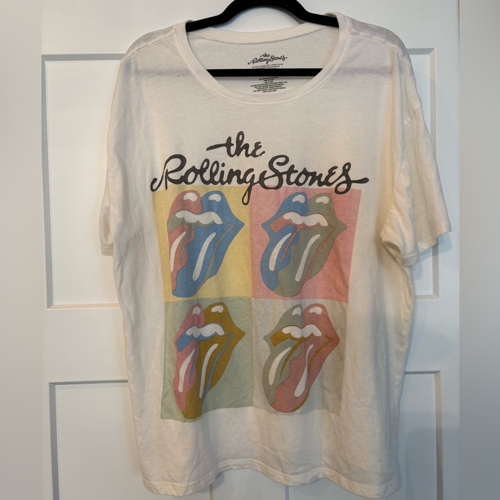Rolling Stones Logo Graphic Women’s Plus T-Shirt